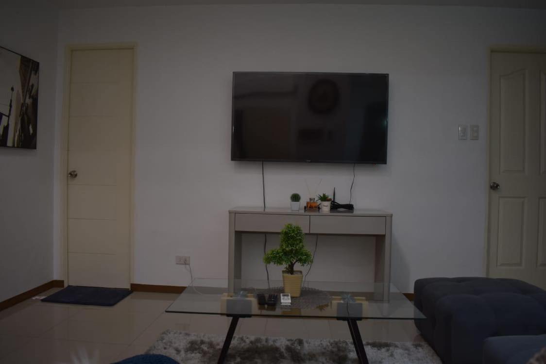 Affordable Makati Apt Manila Exteriér fotografie