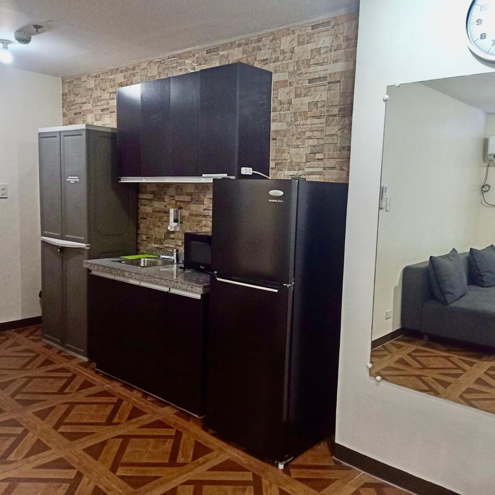Affordable Makati Apt Manila Exteriér fotografie